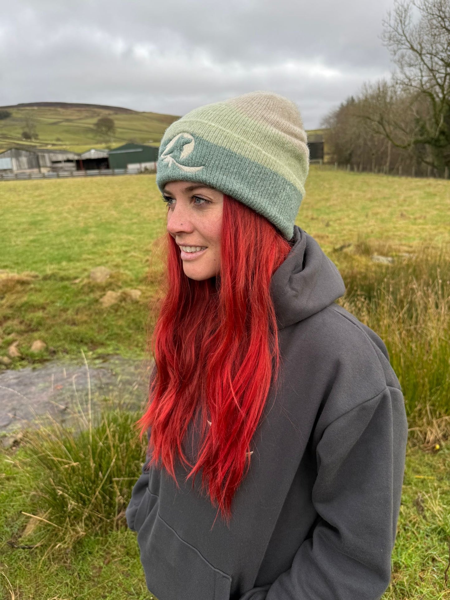 Red Shepherdess - the greens beanie