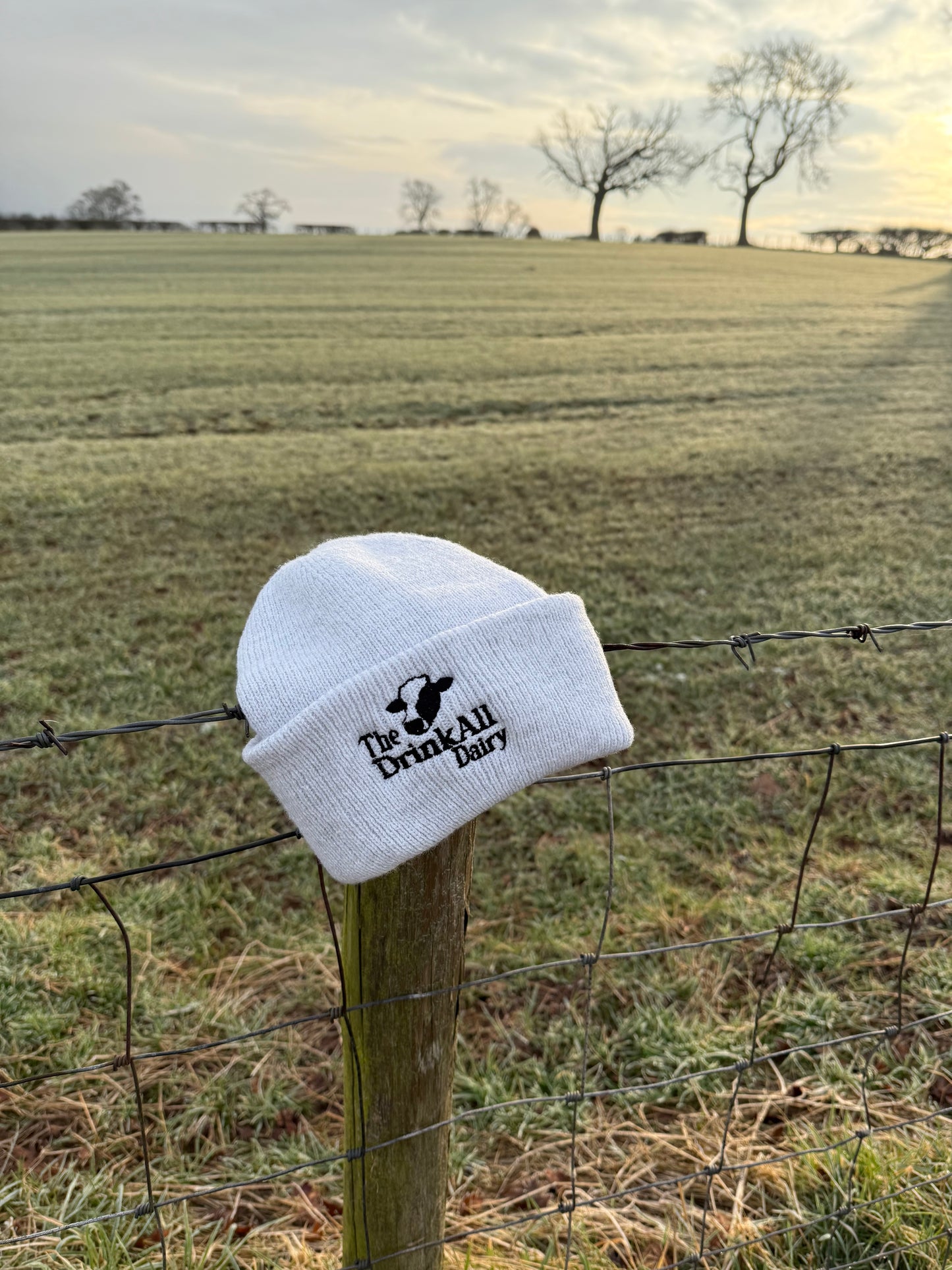 The DrinkAll Dairy - The GRAFTER BEANIE - white